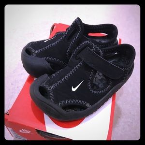 Nike Sunray sandals sz 6c